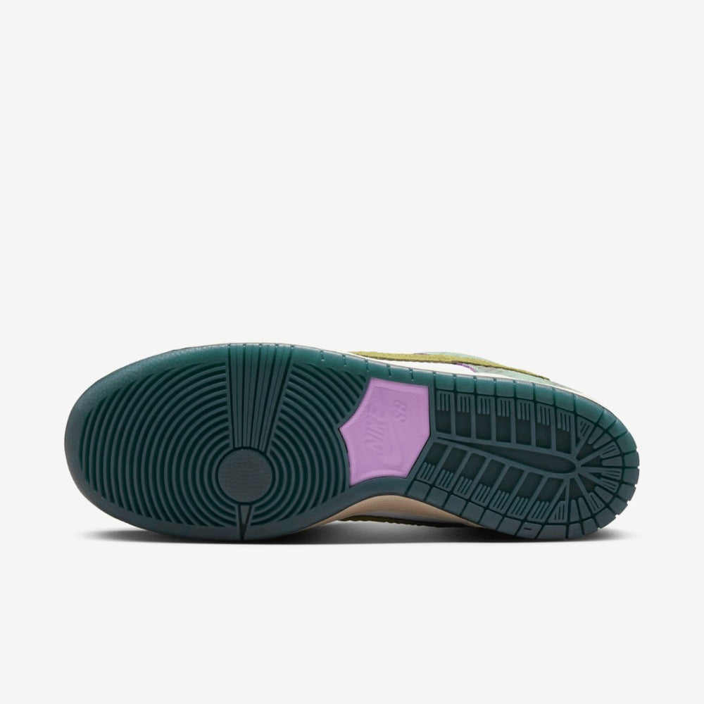 Alexis Sablone x Nike SB Dunk Low Pro White and Pacific Moss