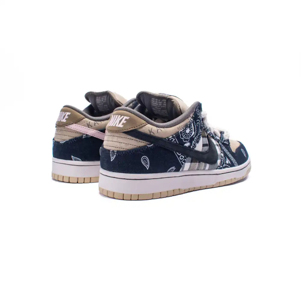 Travis Scott x Nike SB Dunk Low Cactus Jack