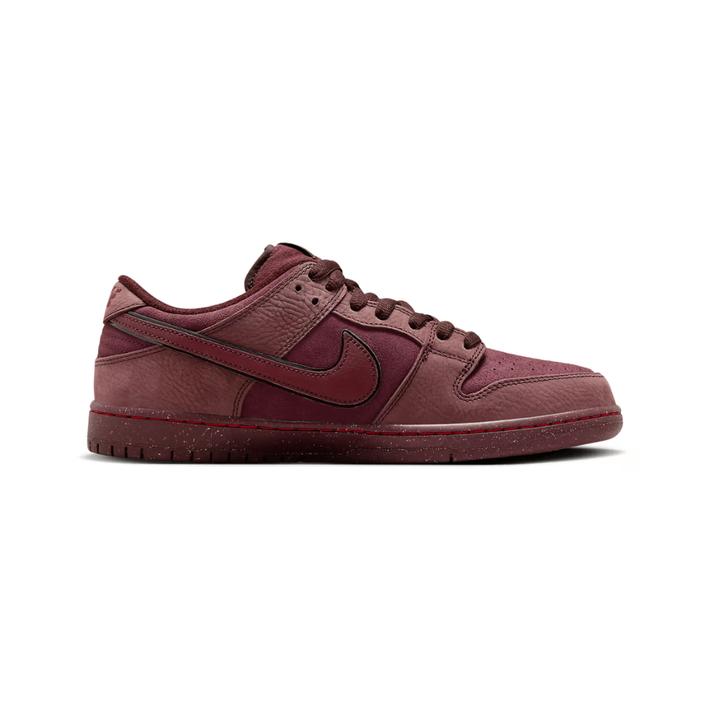 Nike SB Dunk Low City of Love