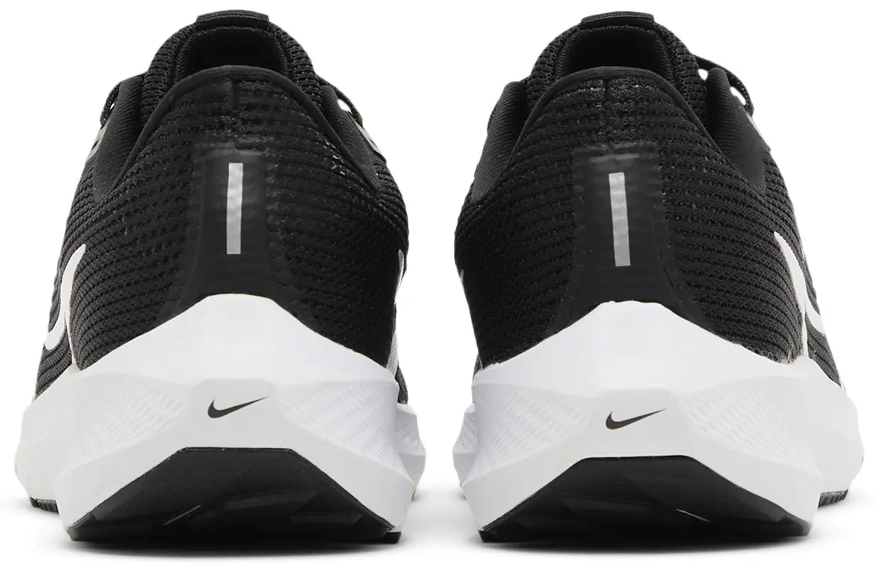 Air Zoom Pegasus 40 'Black White'