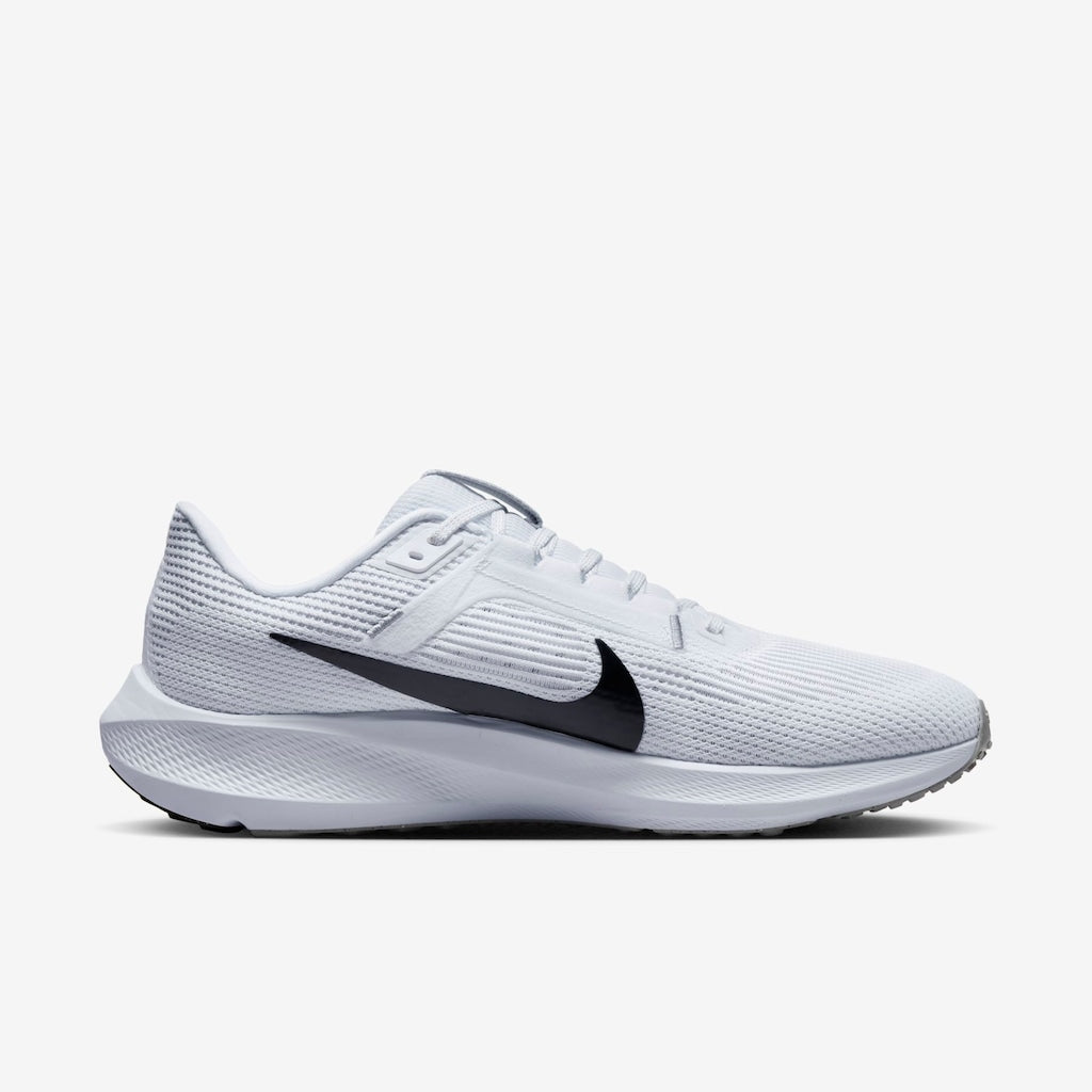 Nike Pegasus 40 white