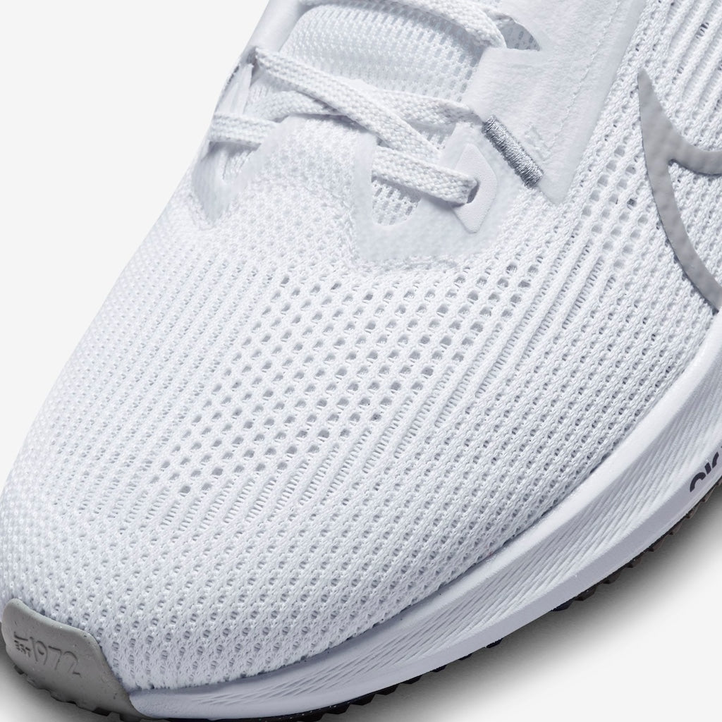 Nike Pegasus 40 white