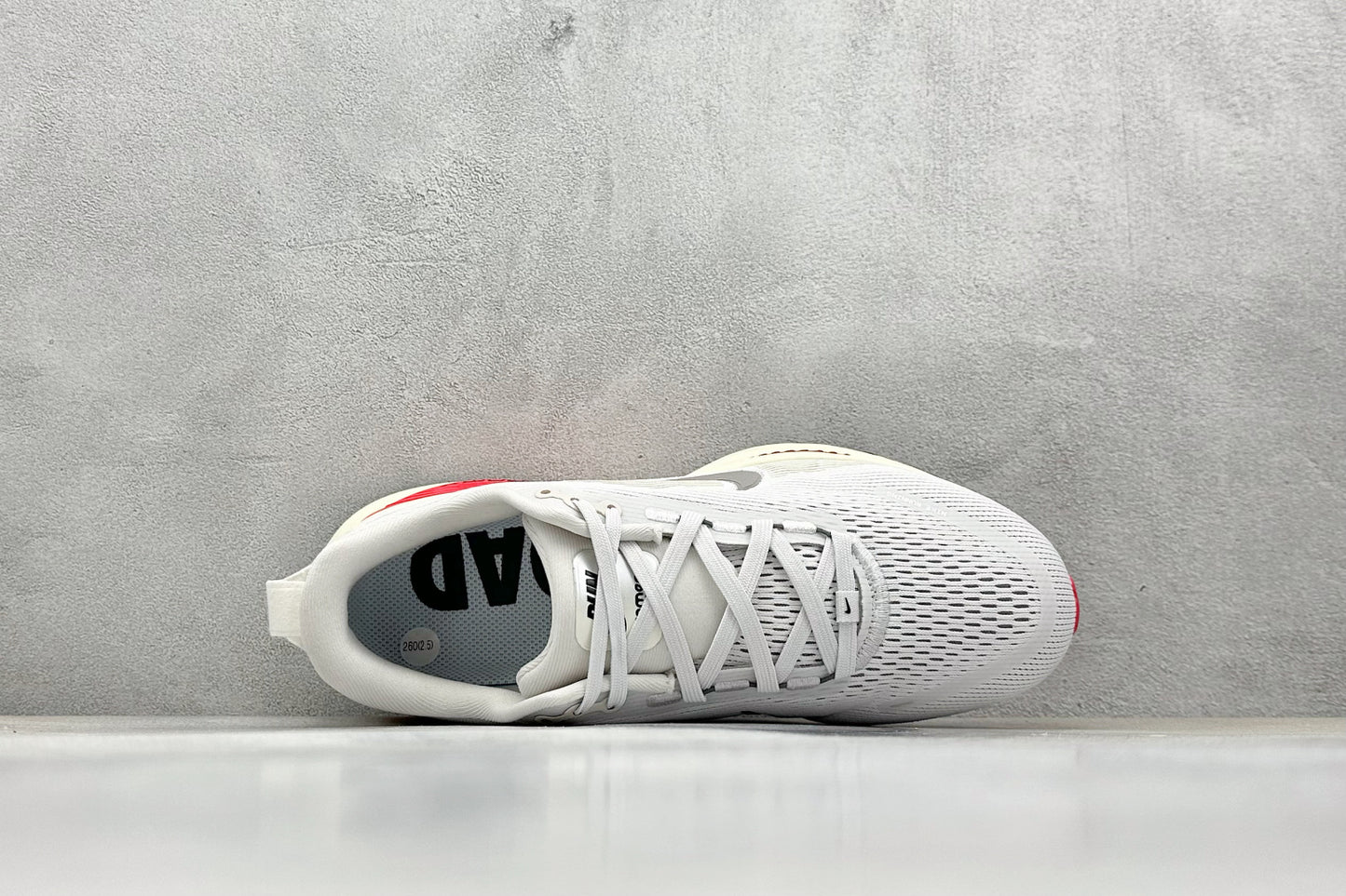 Nike Vomero 18