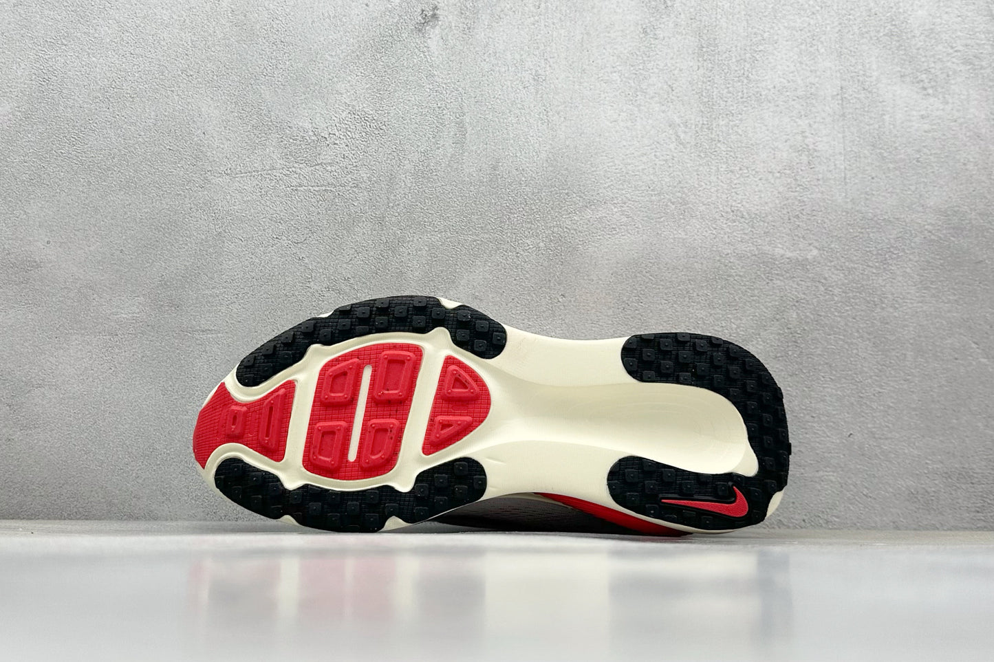 Nike Vomero 18