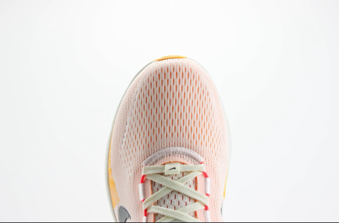 Nike Vomero 18