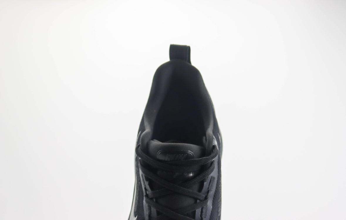 Nike Vomero 18