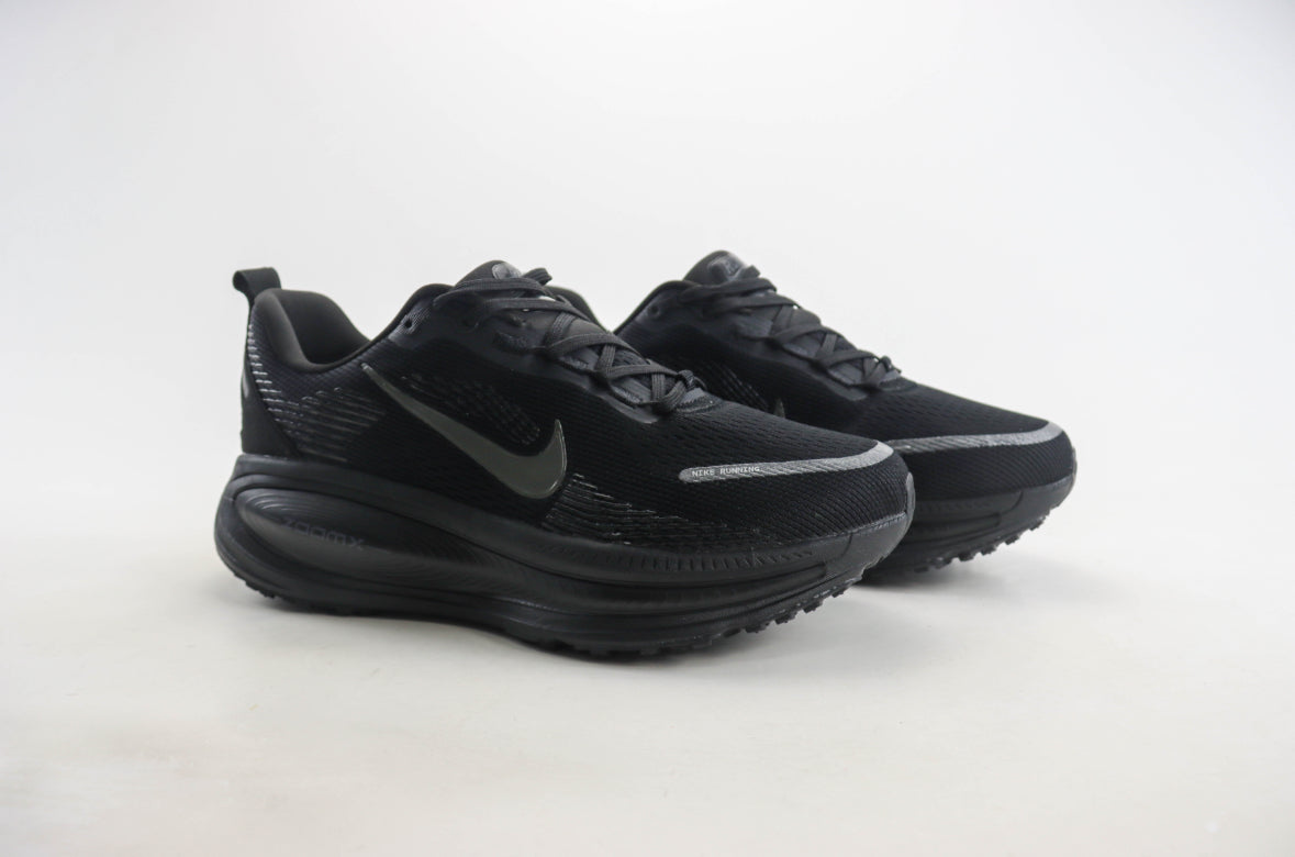 Nike Vomero 18