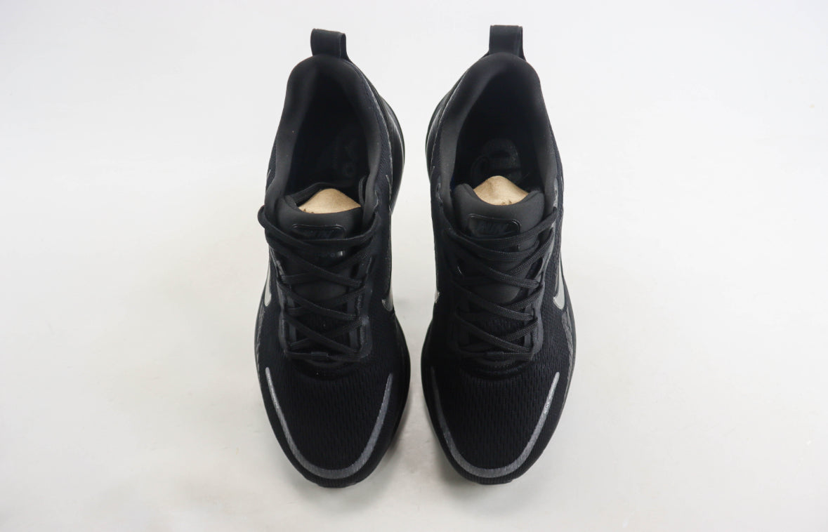 Nike Vomero 18