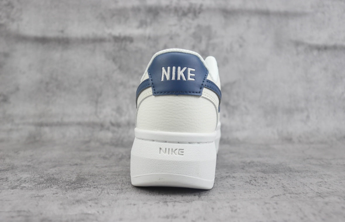 Nike Court Vision Alta