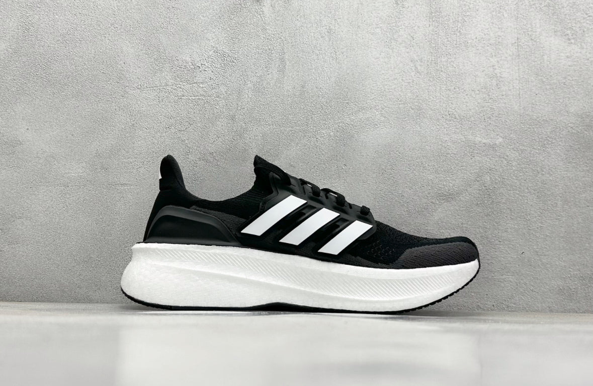 Adidas Ultraboost 5