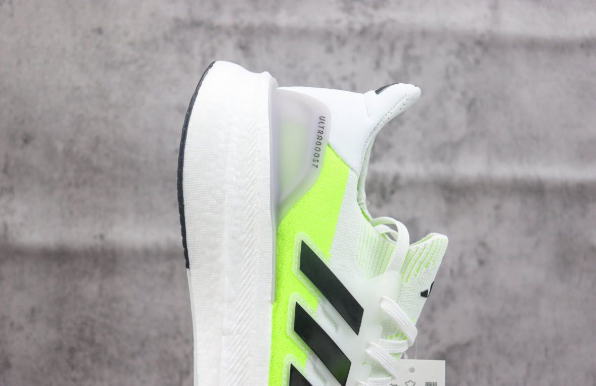 Adidas Ultraboost Light white/green