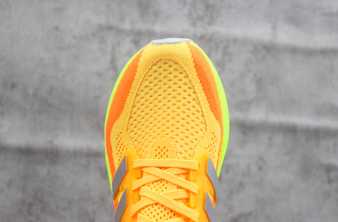Adidas Ultraboost Light yellow/green