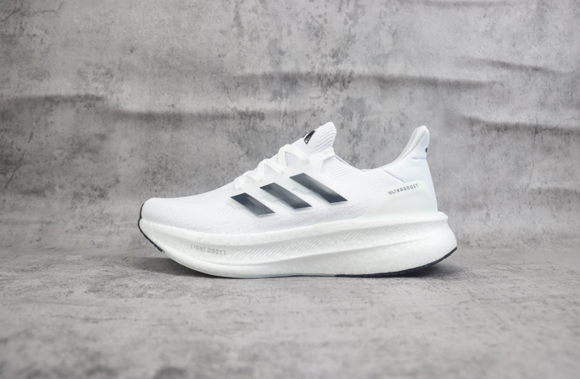 Adidas Ultraboost Light White/silver