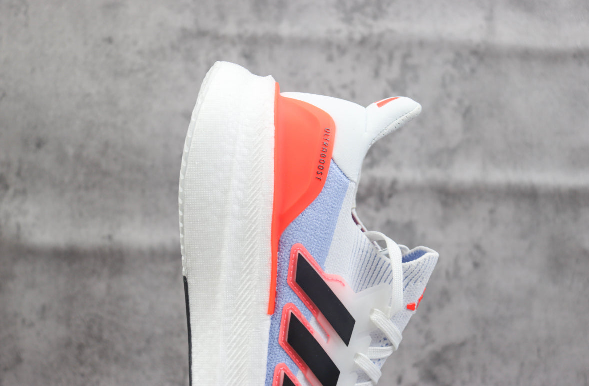 Adidas Ultraboost Light