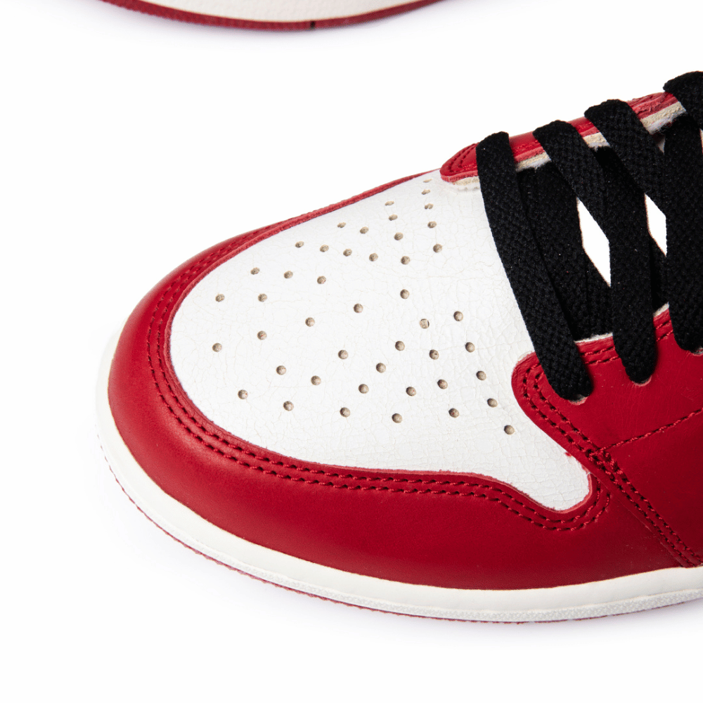 Air Jordan 1 High Chicago Lost and Found