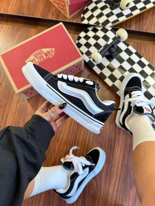 Vans KNU- preto/branco