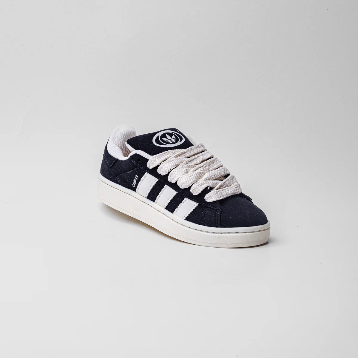 Adidas Campus preto/creme