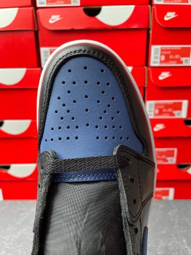 Air Jordan 1 Low Mystic Navy