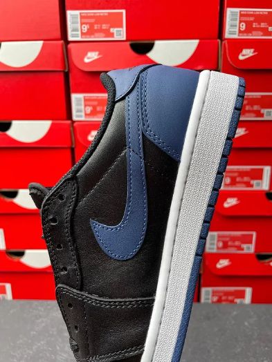 Air Jordan 1 Low Mystic Navy
