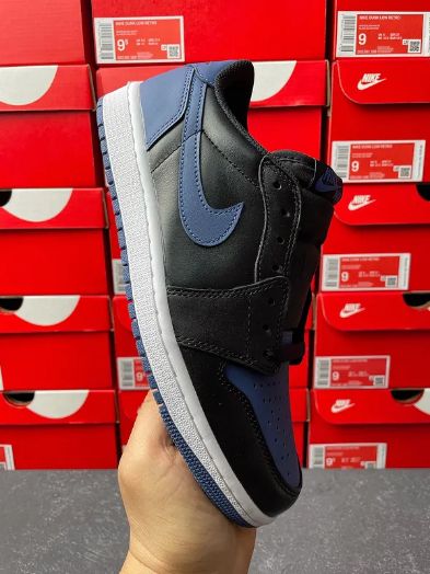 Air Jordan 1 Low Mystic Navy