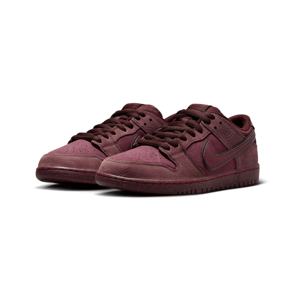 Nike SB Dunk Low City of Love