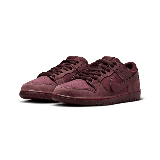 Nike SB Dunk Low City of Love