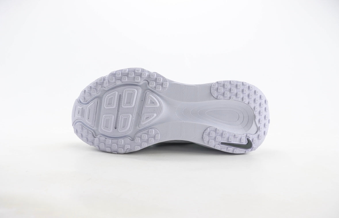 Nike Vomero 18
