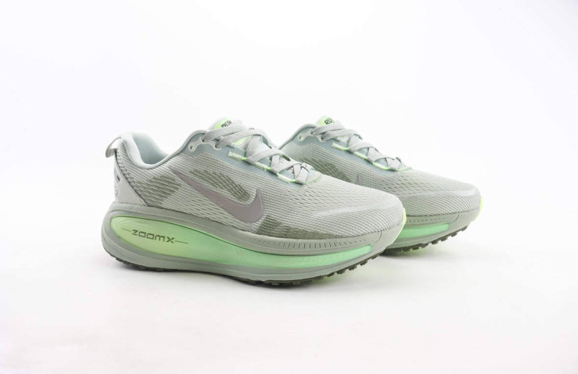 Nike Vomero 18