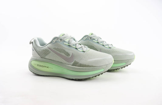 Nike Vomero 18