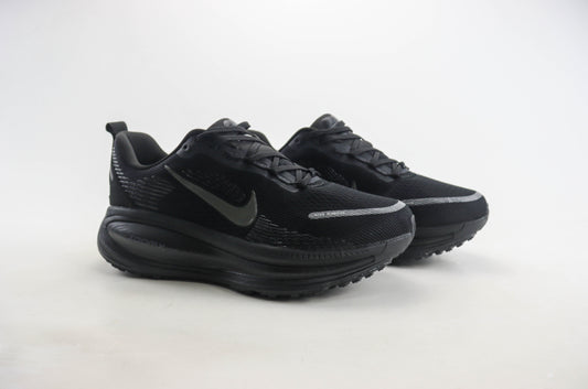 Nike Vomero 18
