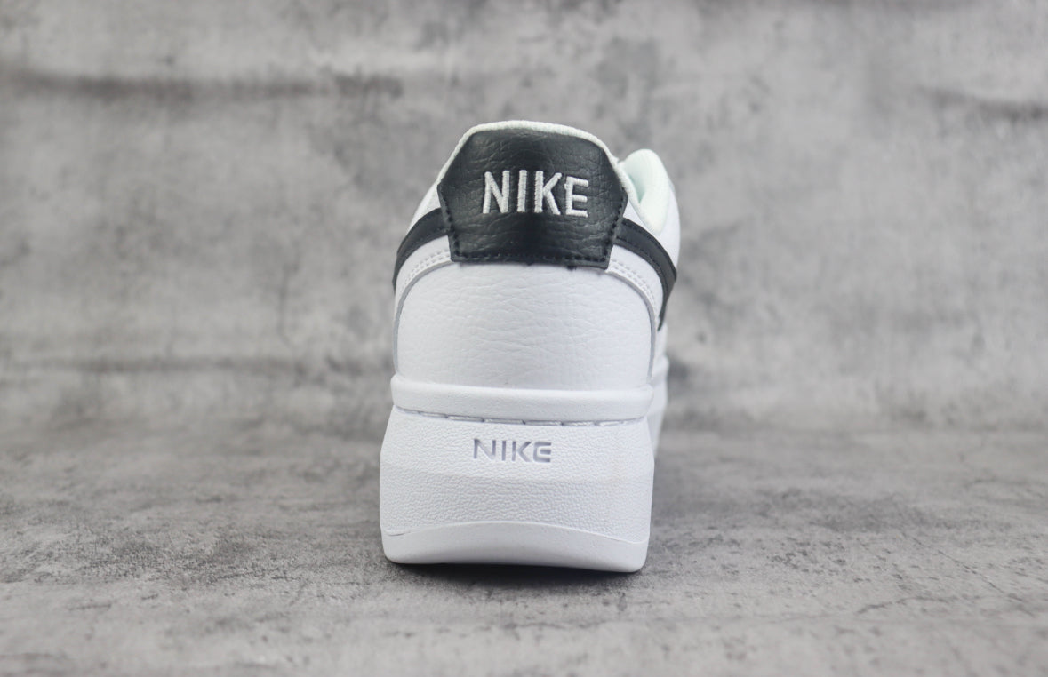 Nike Court Vision Alta
