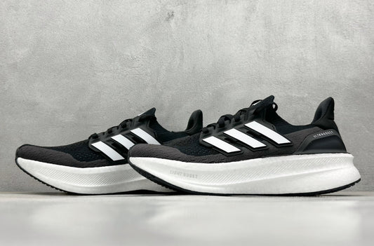 Adidas Ultraboost 5