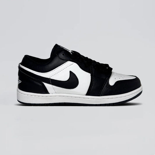 Nike Jordan Preto e branco
